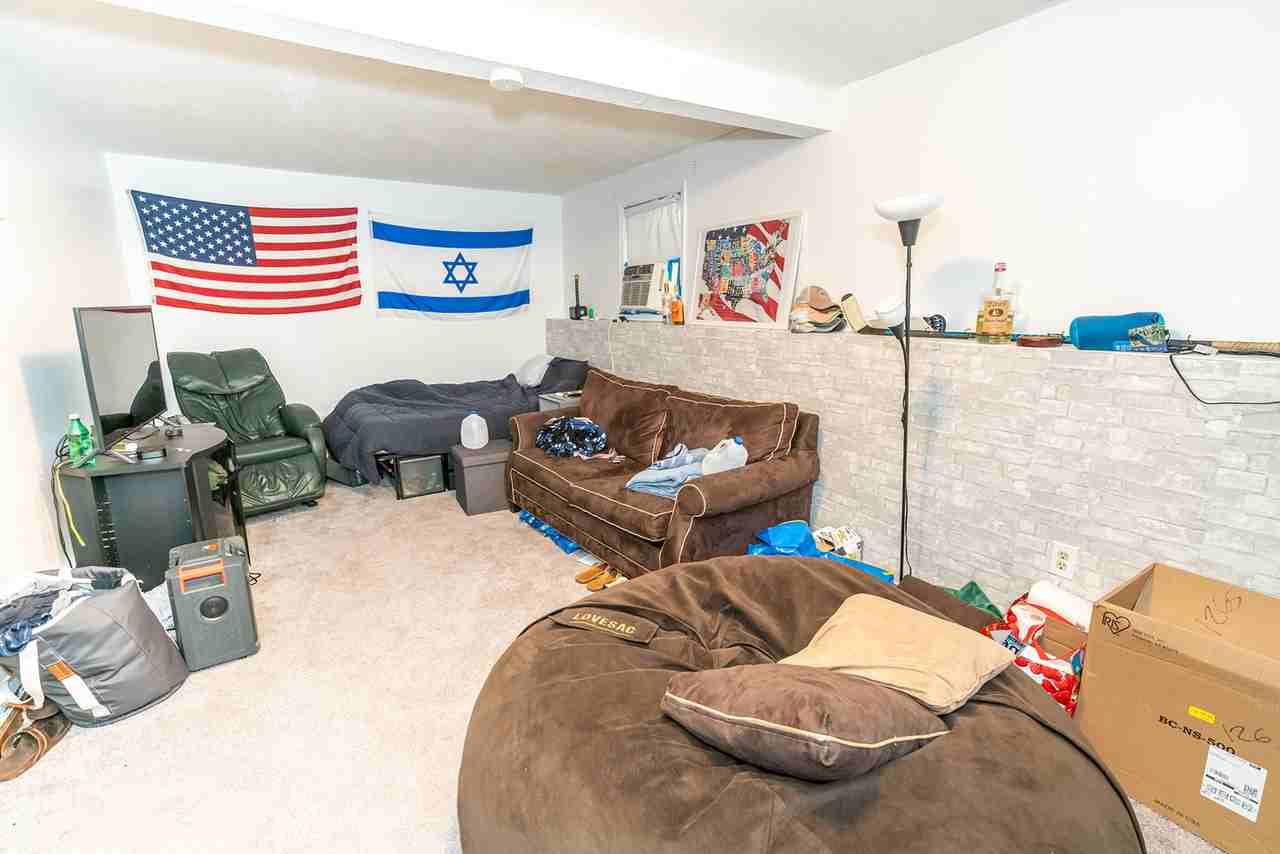 1265 Sherman Ave #1 - Photo 4 of 10
