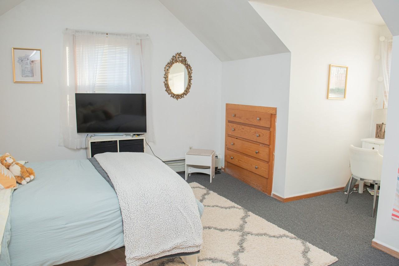 200 Bear Path Rd #1 - Photo 4 of 10