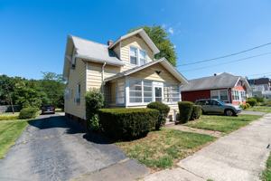 featured image of 117 School St #1