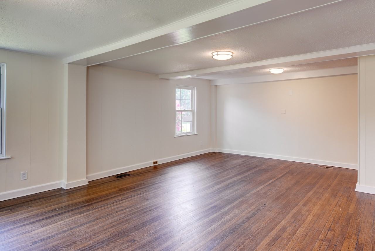 3780 Whitney Ave #1 - Photo 4 of 11