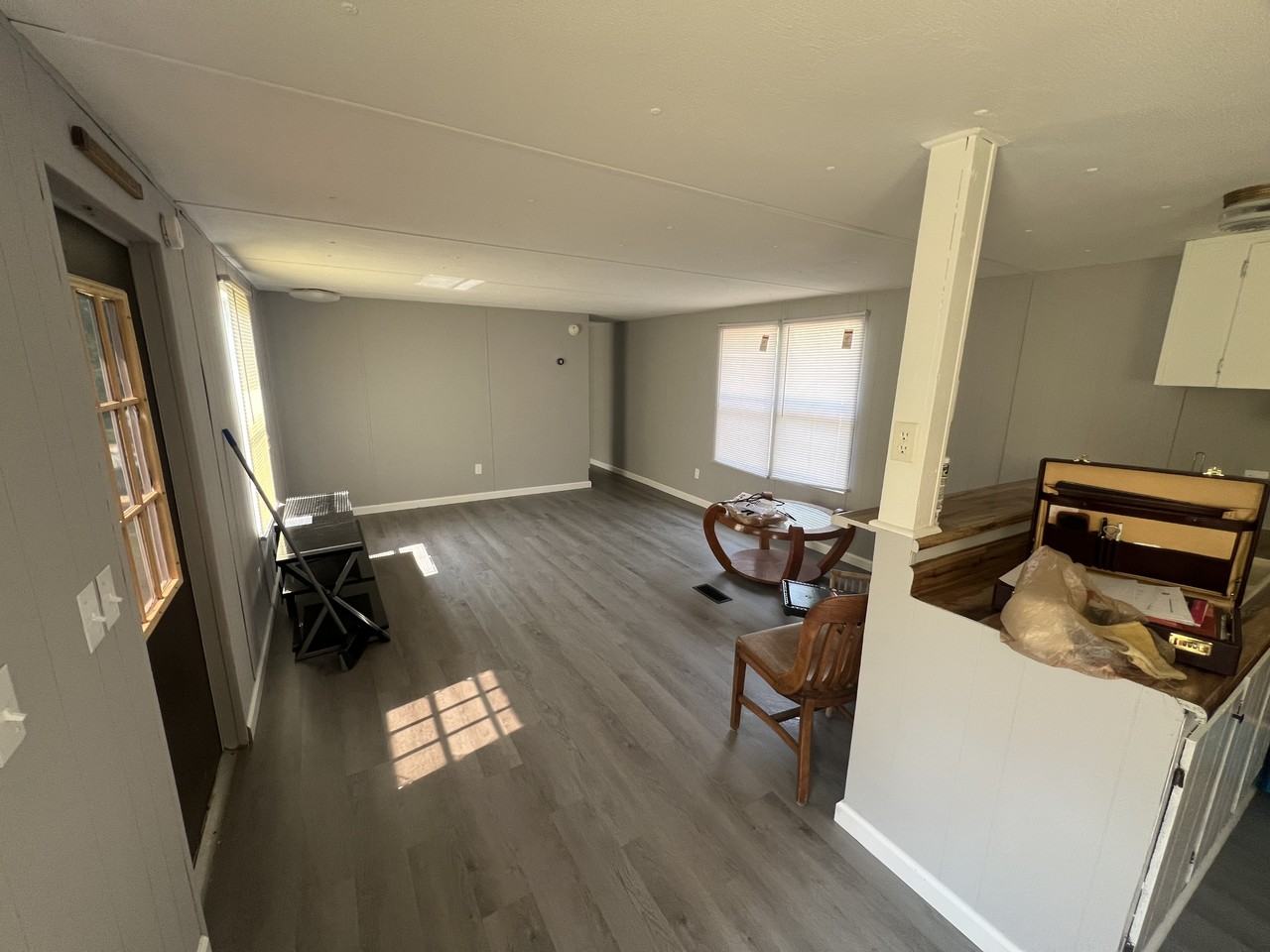 306 Pipeline Rd - Photo 4 of 9