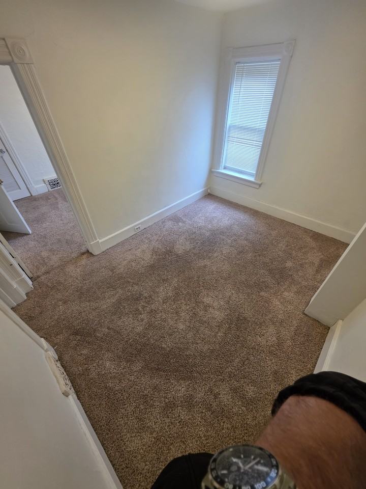 1324 Pennsylvania Ave - Photo 5 of 13