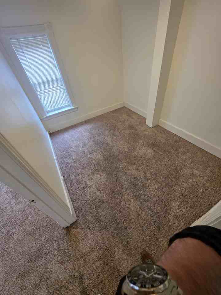 1324 Pennsylvania Ave - Photo 6 of 13