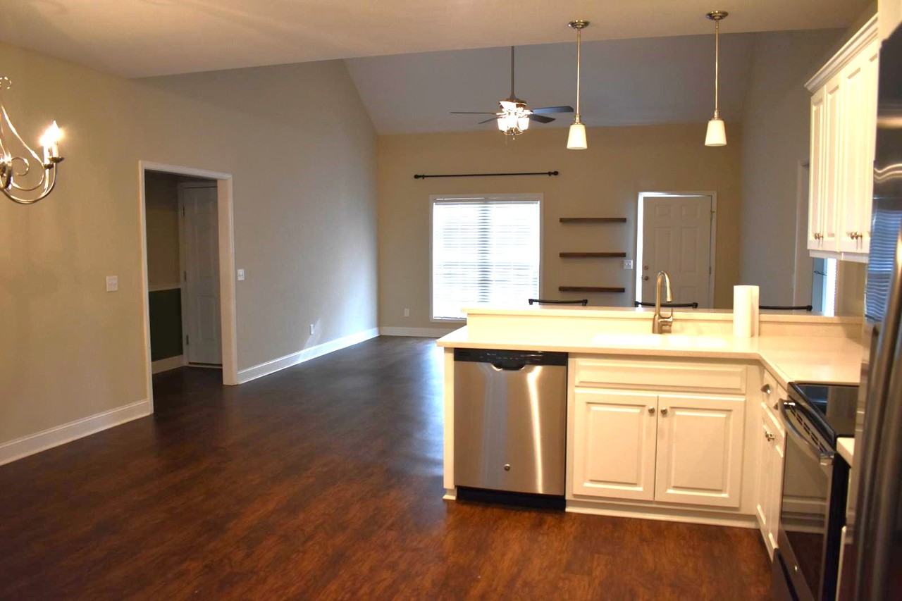 441 Serenity Ave #1 - Photo 4 of 11