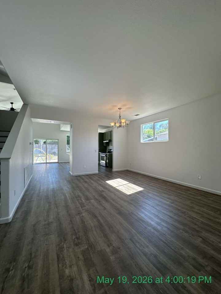 2020 Golden Way - Photo 4 of 34