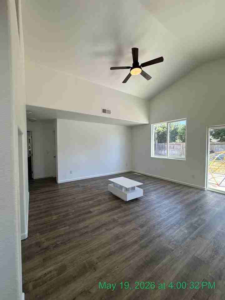 2020 Golden Way - Photo 5 of 34