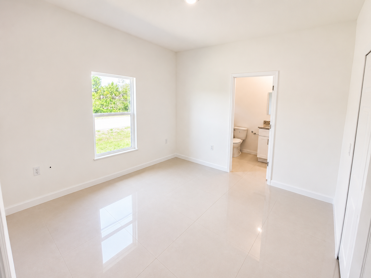 2910 55th St W - Photo 7 of 14
