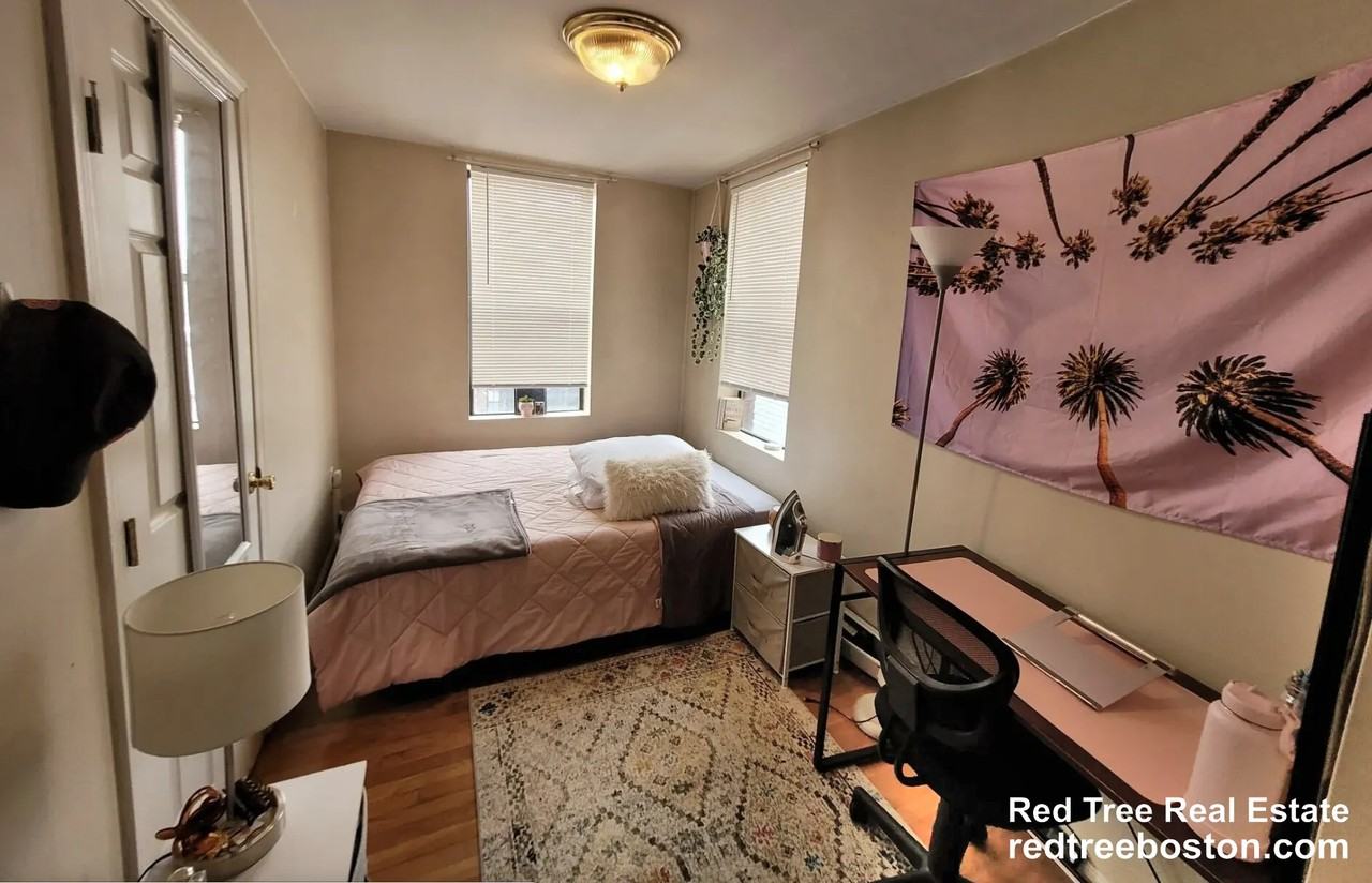 44 Joy St #10 - Photo 4 of 10