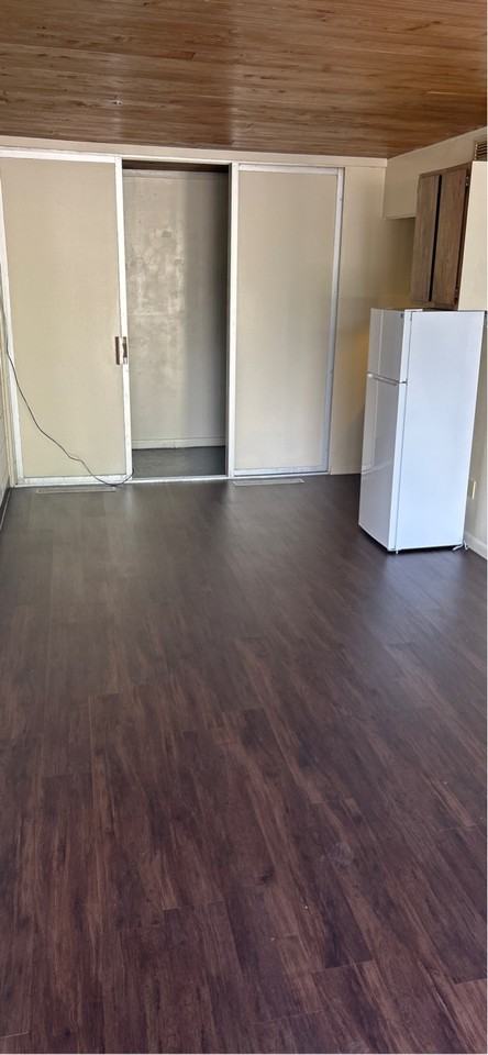 2600 LONDON-GROVEPORT - Photo 7 of 12
