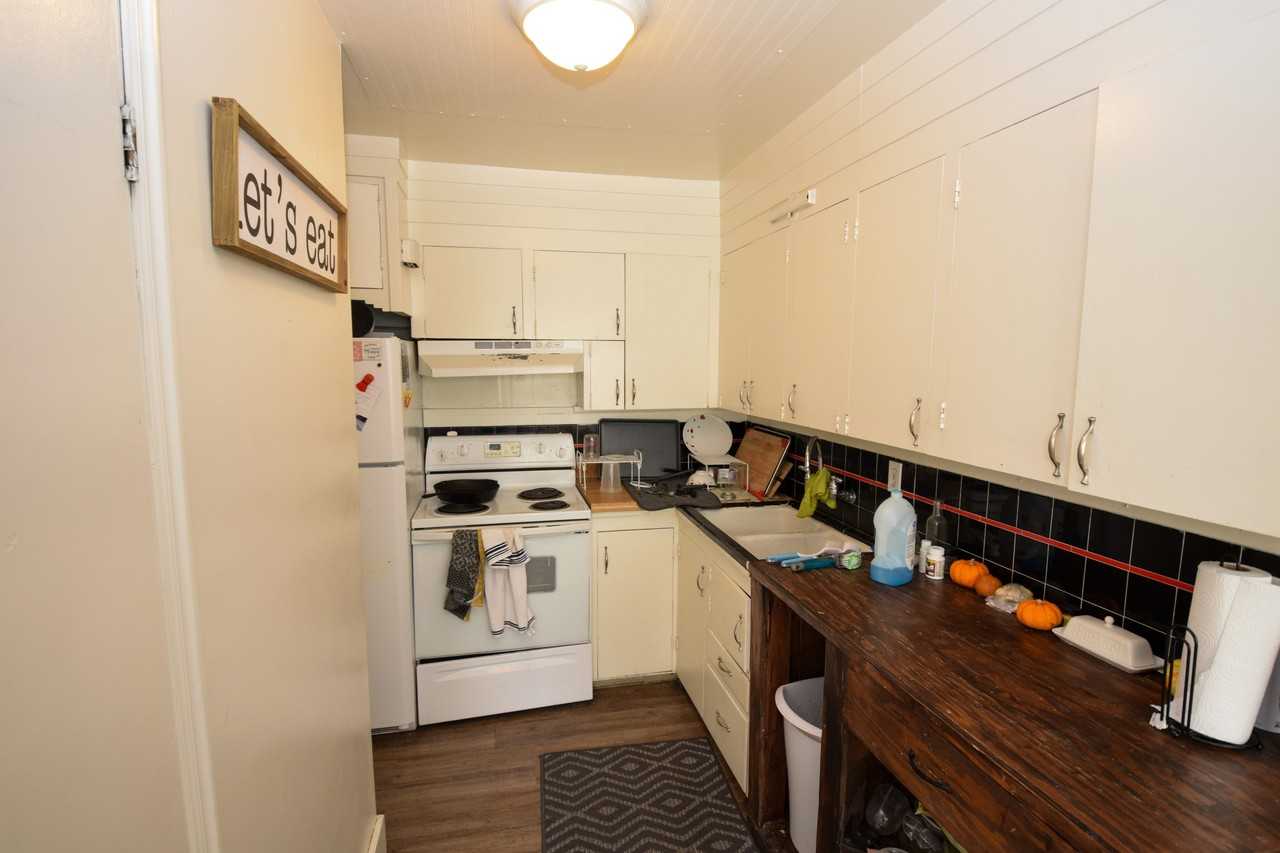 686 Darwin Avenue - Photo 4 of 16