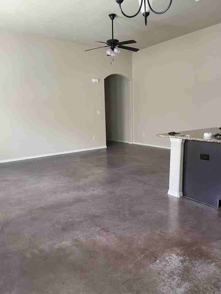 601 Jack Rabbit Lane - Photo 3 of 13
