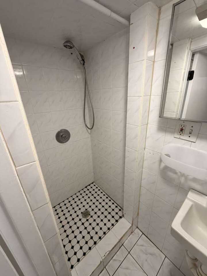 46 Elmora Ave - Photo 3 of 11