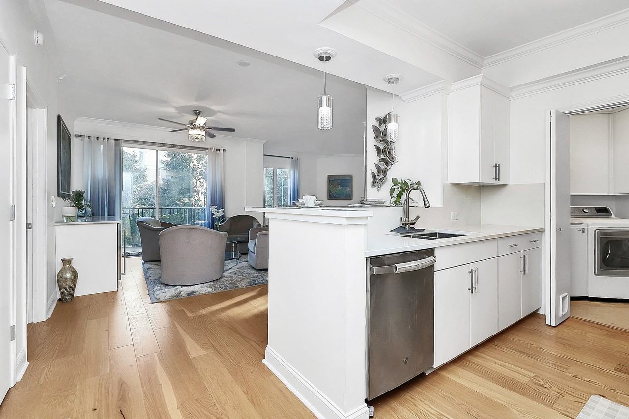 300 West 5th Street #431 - Photo 2 of 37