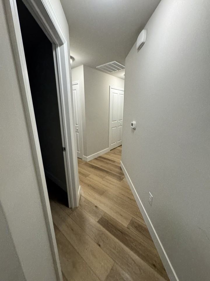 East Avenue 166 - Photo 5 of 8