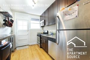 featured image of 5135 W Windsor Ave #1W