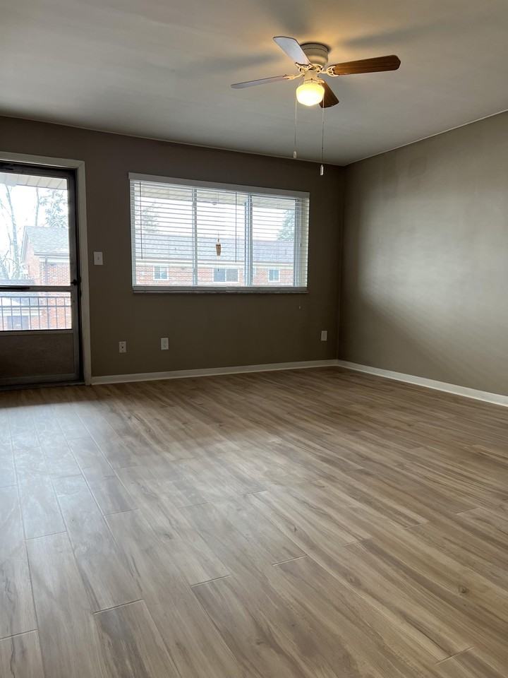 15525 East 10 Mile Road - Photo 6 of 24