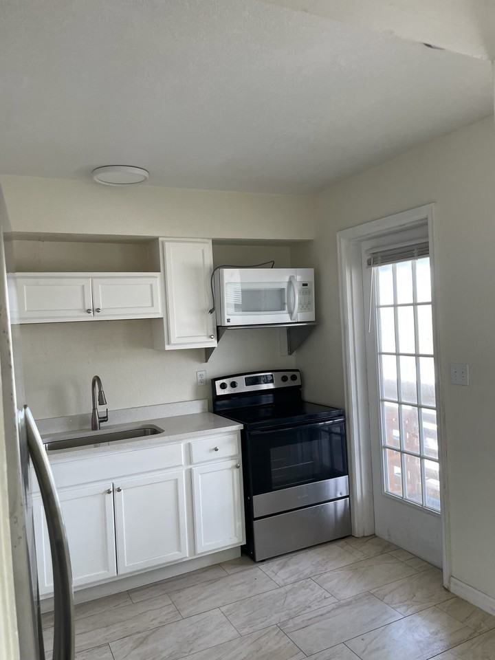 600 Riverview Boulevard #2 - Photo 3 of 10