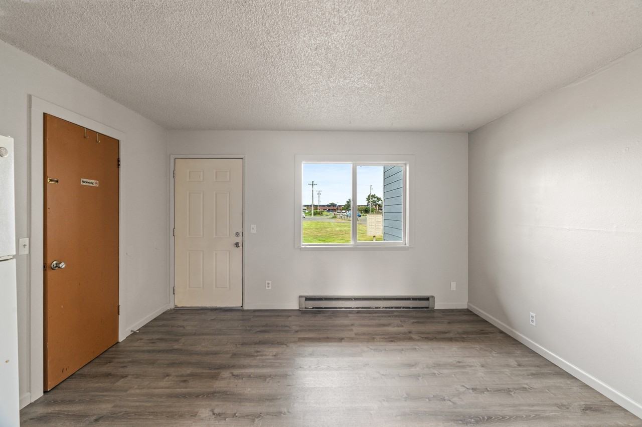 165 Barnacle Street - Photo 4 of 25