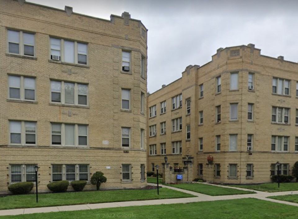 8122-28 S. Indiana - Photo 2 of 3