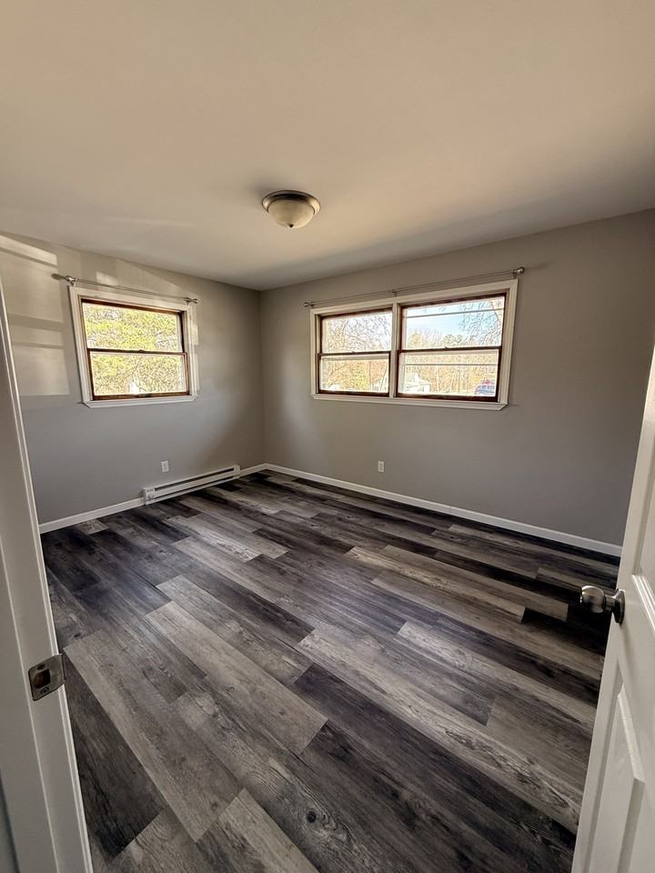 440 West Ray Street - Photo 3 of 9