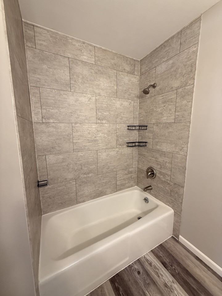 440 West Ray Street - Photo 7 of 9