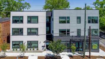 featured image of 919 Castle St