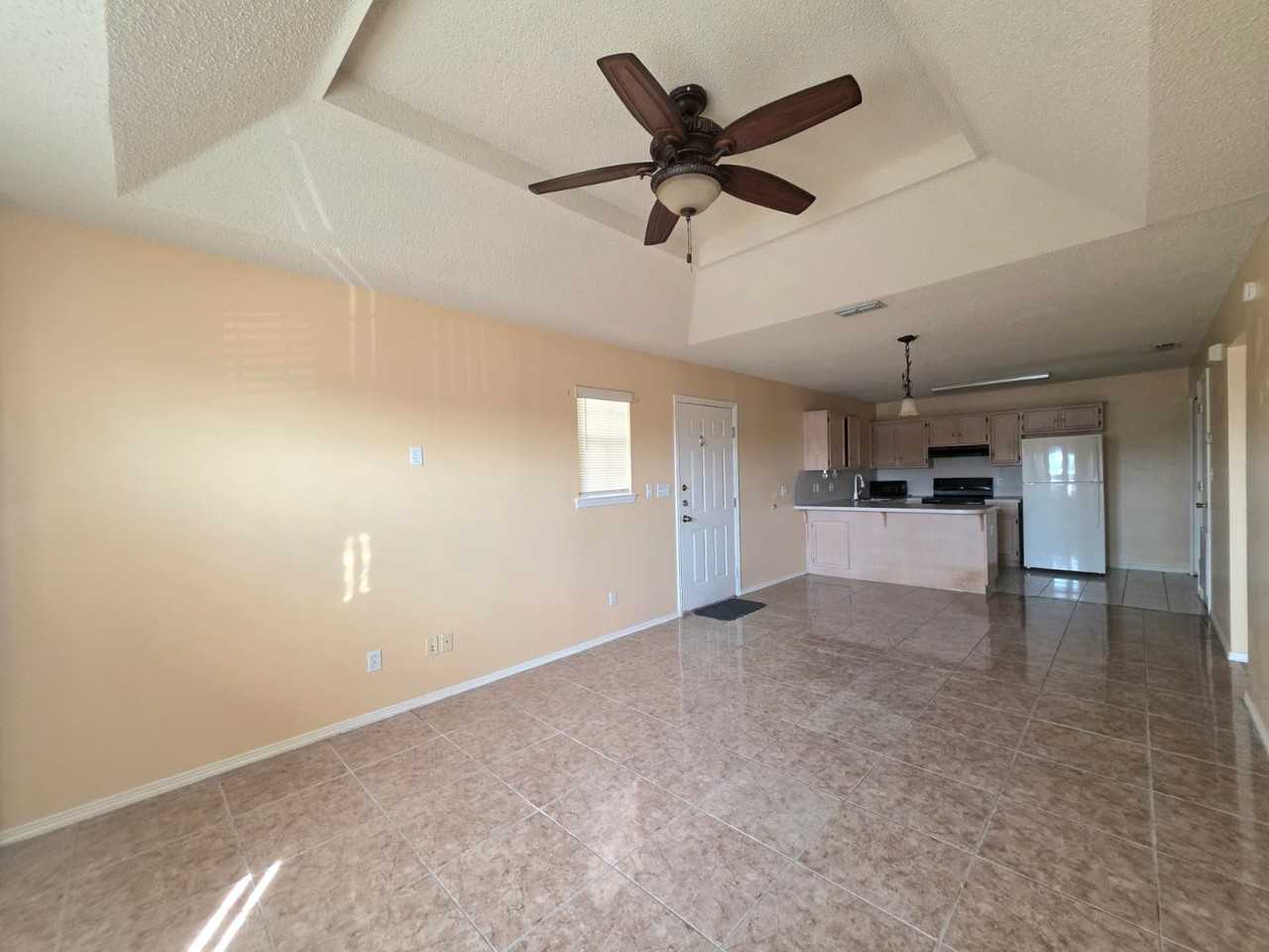 1804 Oasis Avenue - Photo 2 of 10