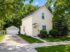 featured image of 122 Edwards St
