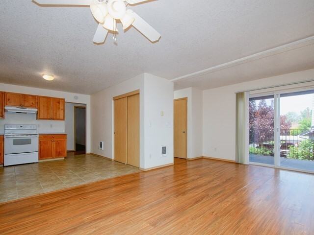 Cameron Court - Photo 4 of 8