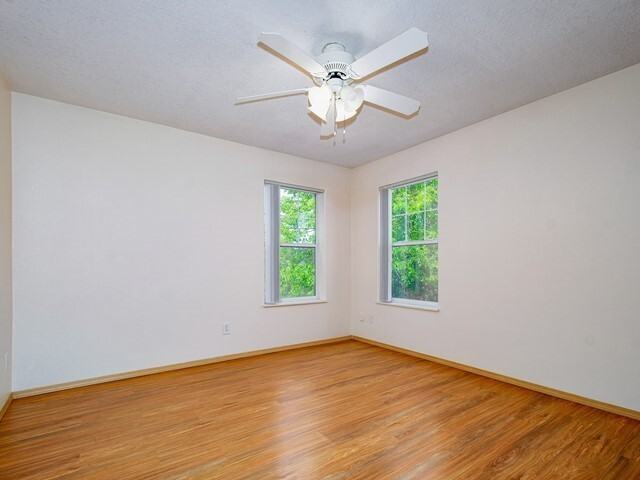 Cameron Court - Photo 6 of 8