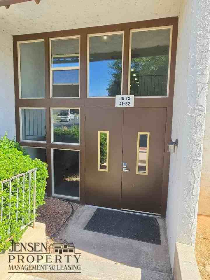 776 Diagonal St #52 - Photo 2 of 28