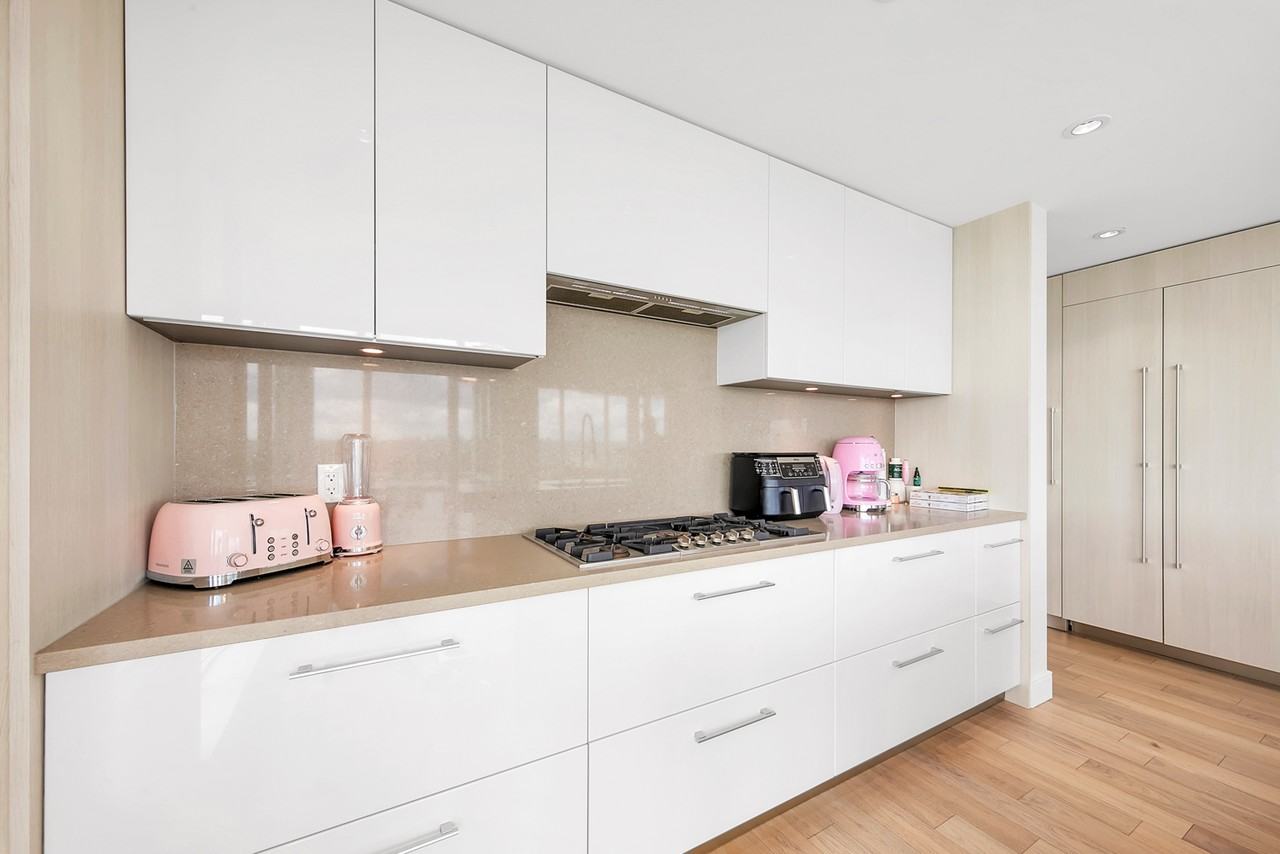210 Salter Street #D605 - Photo 3 of 25
