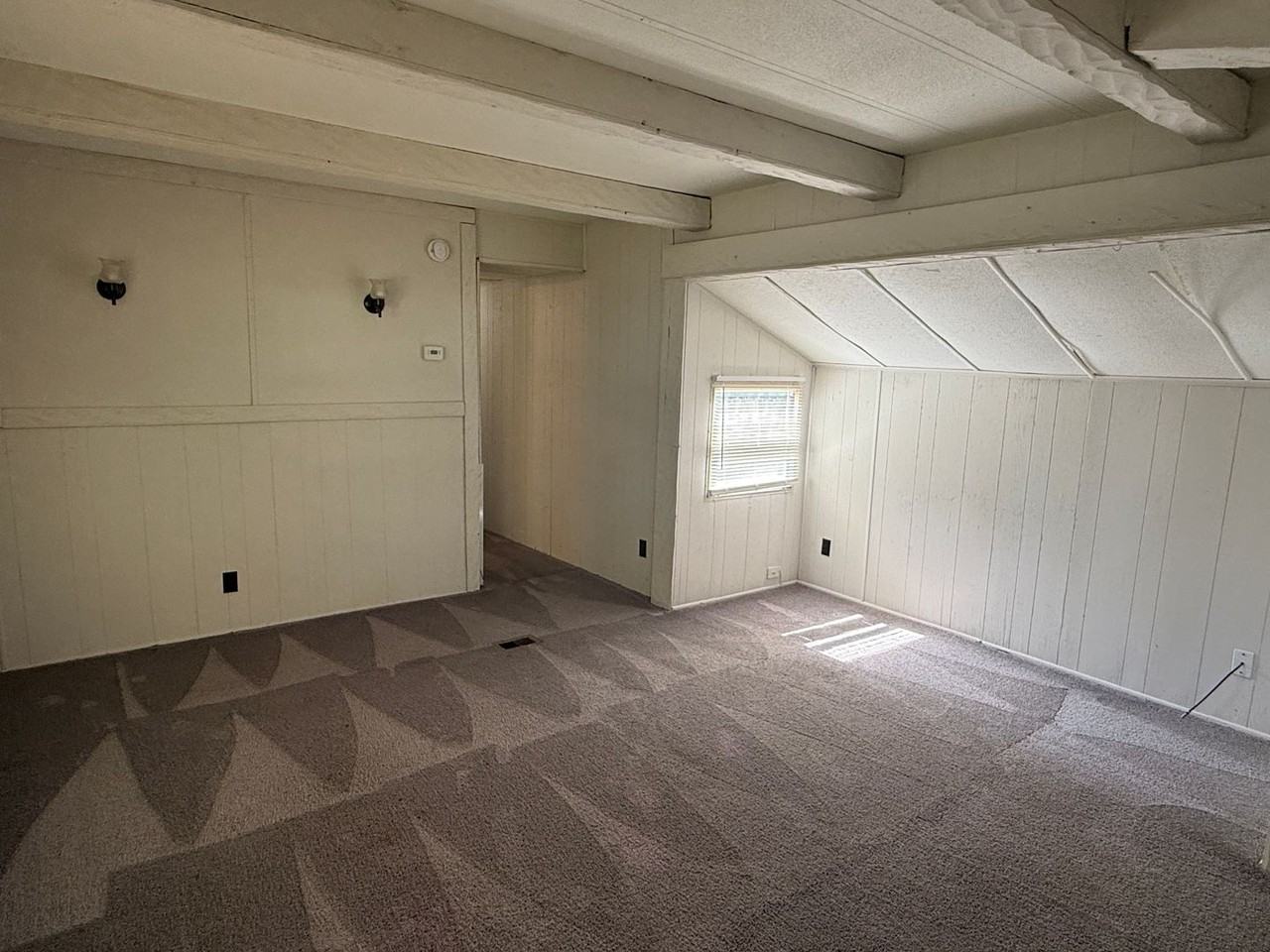 6143 Glenn Teague Rd - Photo 2 of 13