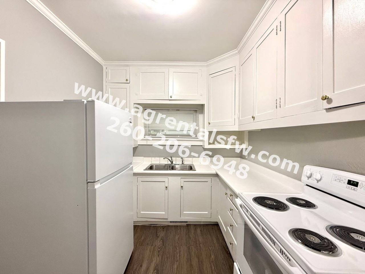 1710 Tilden Ave - Photo 6 of 9