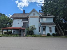 featured image of 740 Park Ave
