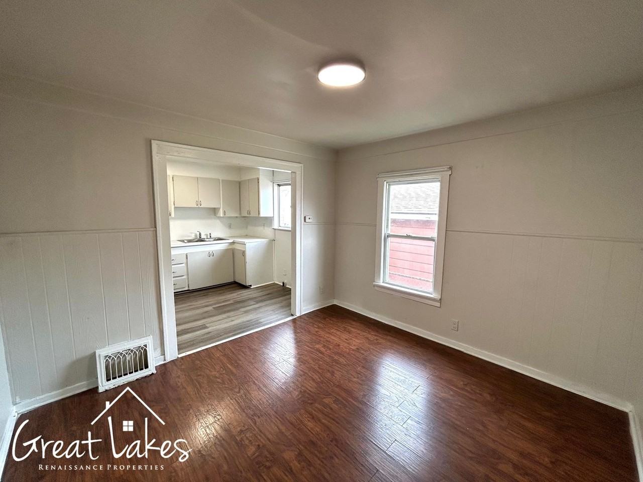 7605 Jackson Ave - Photo 7 of 13