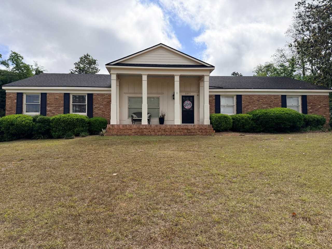 2311 Pinecliff Dr - Photo 2 of 21