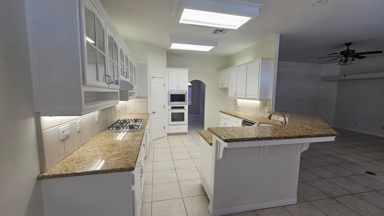 5309 Headlands Dr - Photo 6 of 19
