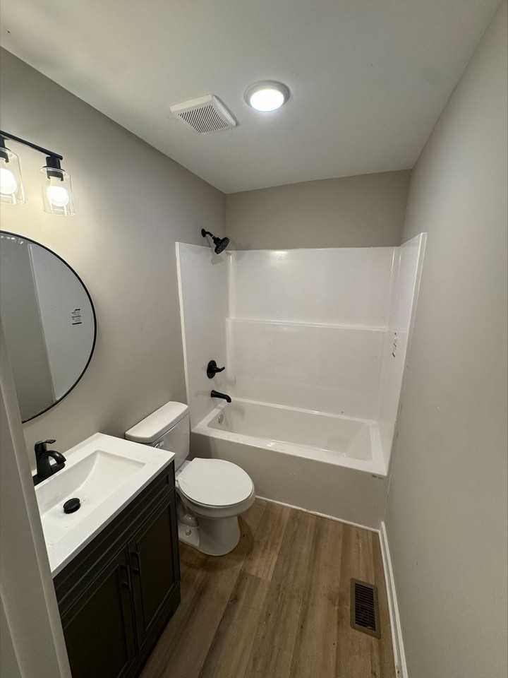 982 Webb Cir - Photo 7 of 18