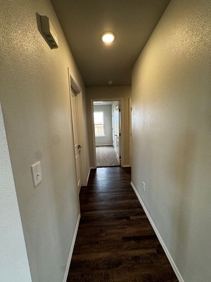 4201 Sunset St - Photo 5 of 11