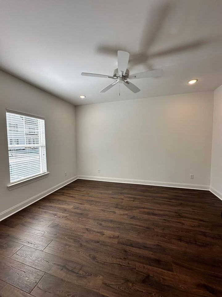 516 Meadow Crest Cir - Photo 7 of 13