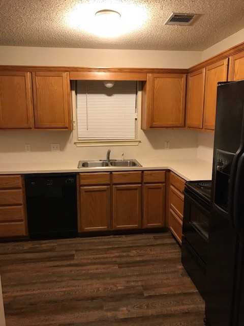 409 Connie Dr - Photo 5 of 17