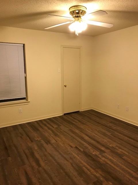 409 Connie Dr - Photo 6 of 17