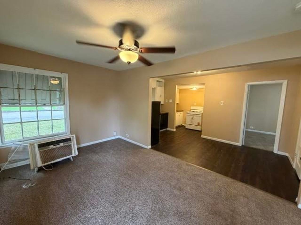 700 S 24th St - Photo 2 of 10