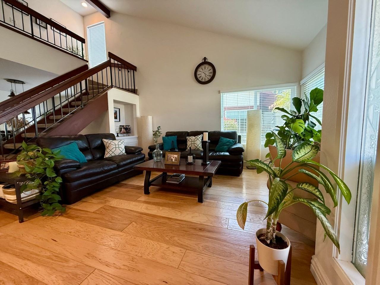 7034 Ivy St - Photo 2 of 25