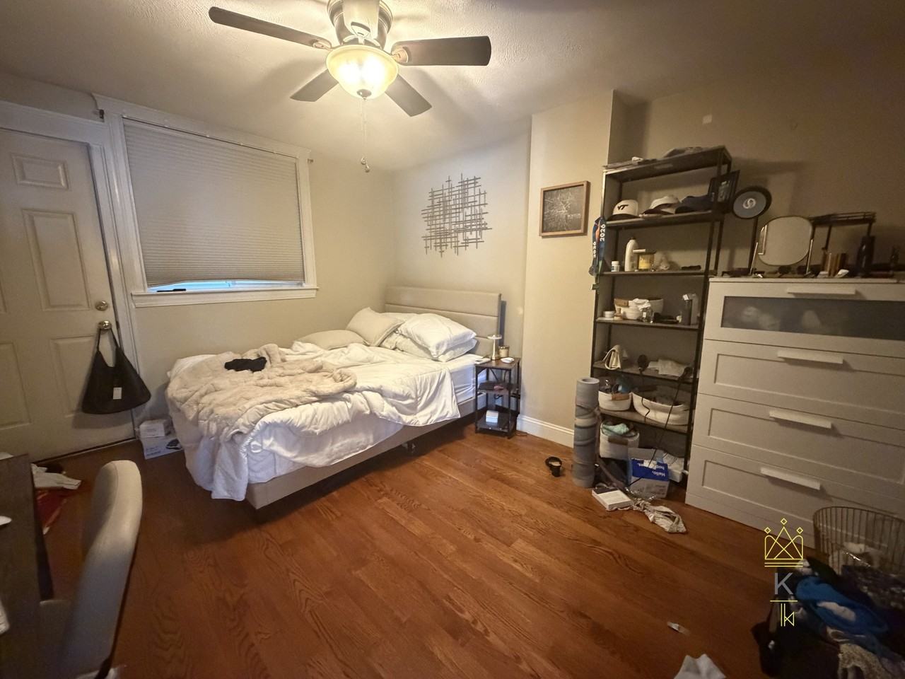 270 E St #2 - Photo 3 of 13