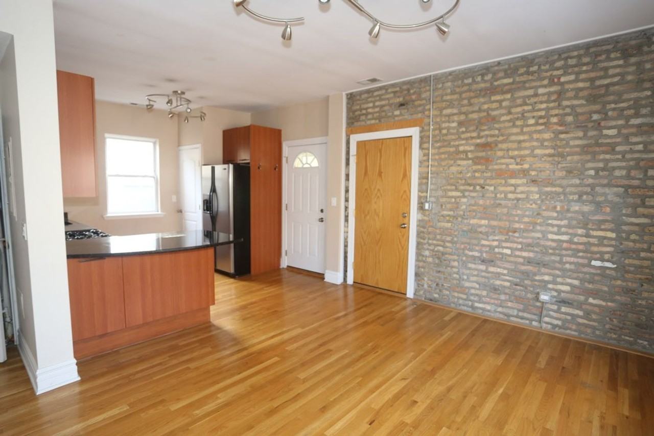 2457 W Sunnyside Ave #1 - Photo 5 of 18