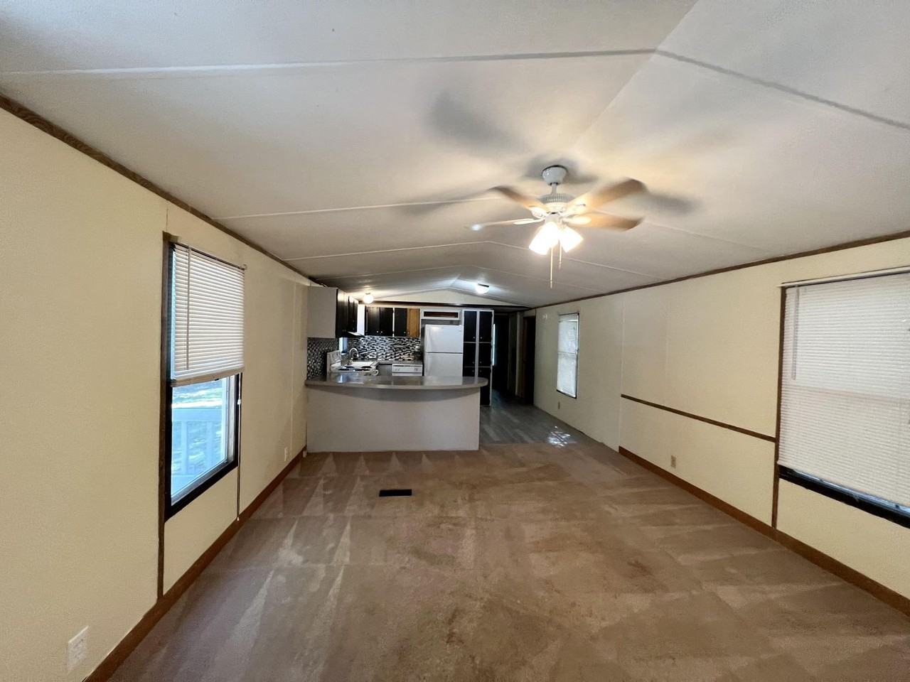 5566 Sycamore St - Photo 3 of 13