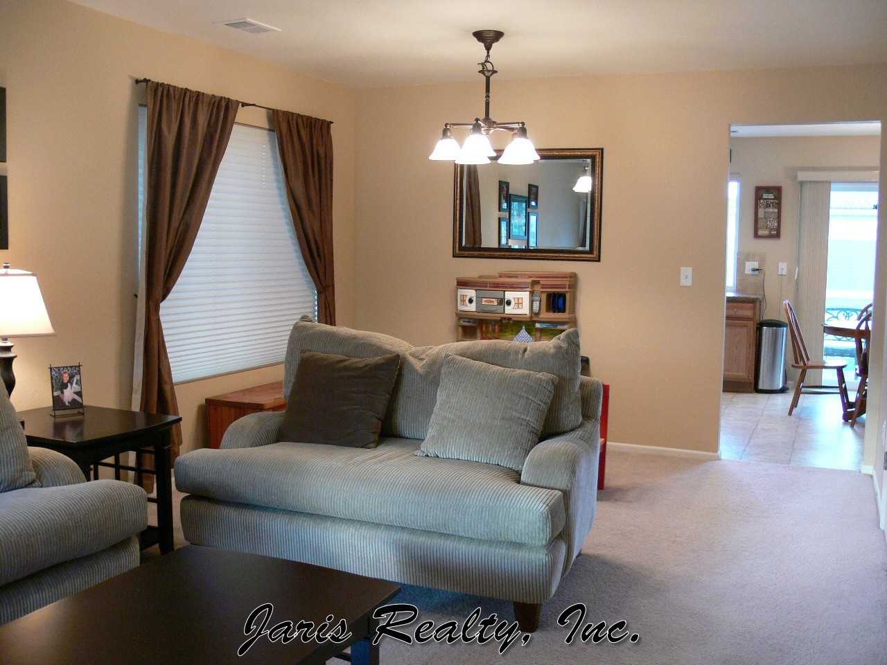 2270 Morningview Ln - Photo 3 of 19