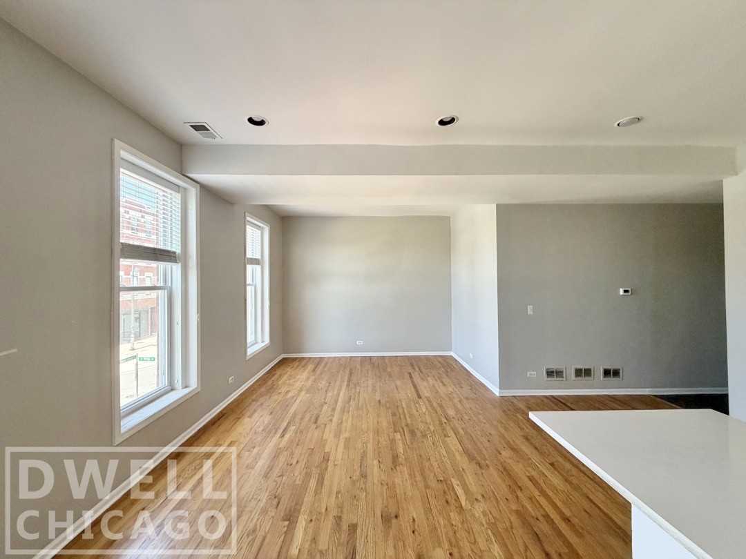 1903 S Blue Island Ave #2 - Photo 2 of 23